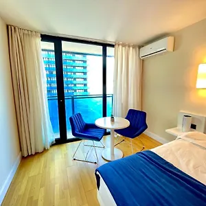apartments-with-sea-view-orbi-city.batumihotels.net/
