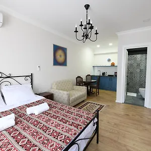 batoni-apartments.alltbilisihotels.com/